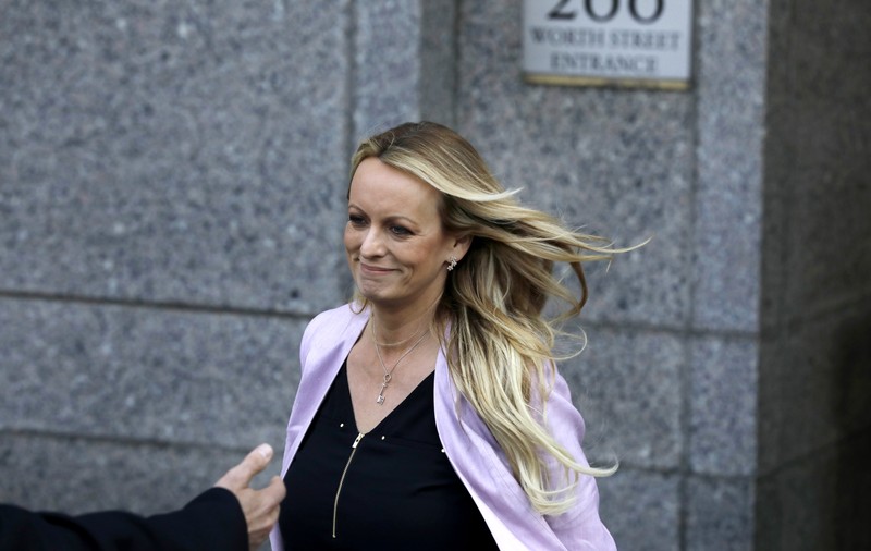 FOTO| Stormy Daniels într-un turneu de pornografie patriotică: Make America Horny Again