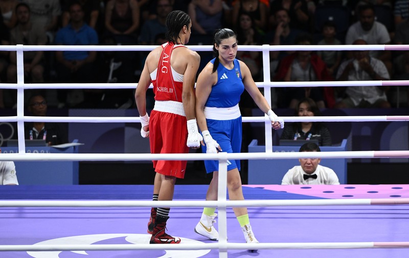 Pugilista Angela Carini, după abandonul cu Imane Khelif: „Dacă s-ar întâmpla să o întâlnesc din nou, aş îmbrăţişa-o”