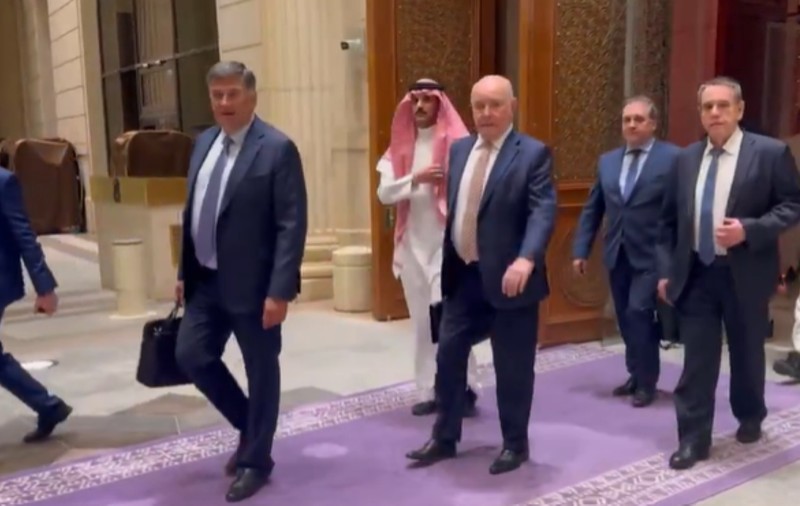 Negociatorul secret al lui Vladimir Putin iese din umbră. Cine e Serghei Beseda, considerat cel mai periculos rus de șeful spionajului din Ucraina