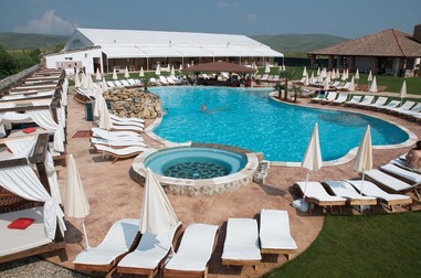 Paradisul Transilvaniei Resort - hoteluri cu piscine