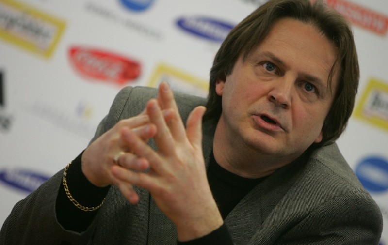 Viorel Duru: ”Unii au încercat să-mi dea bani pentru licenţe!”