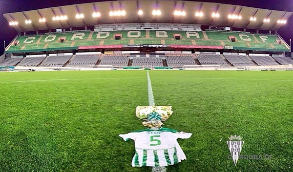 Tricoul lui Ekeng pe stadionul Cordobei