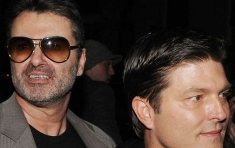 George Michael neagă că ar fi fost părăsit de iubit