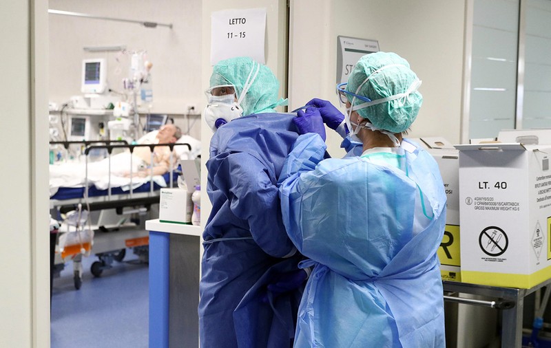 Doi medici din Suceava au coronavirus. Alți doi și o asistentă din același spital sunt suspecți