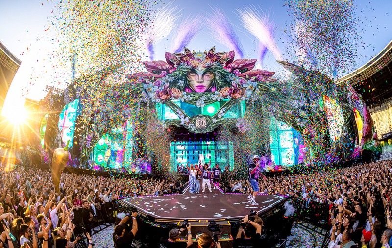 Muzica unește oameni și inimi - peste 120.000 de fani au ajuns în unviersul UNTOLD în cea de a treia zi de festival