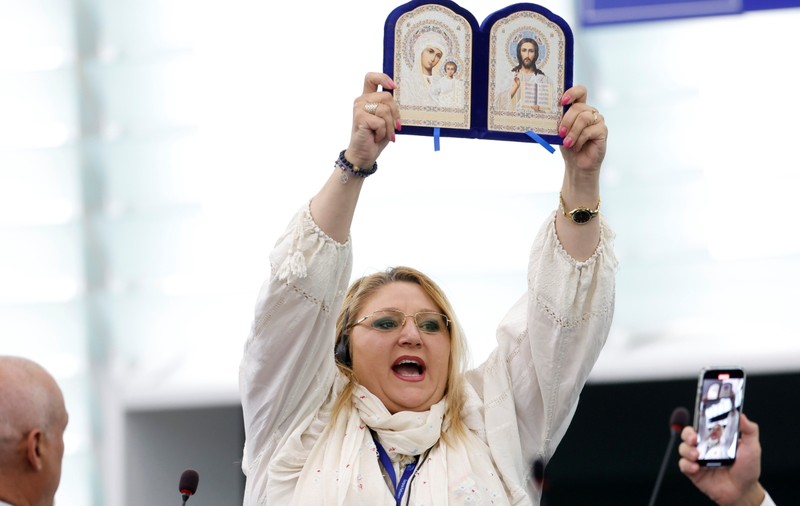 Candidatura Dianei Șoșoacă la alegerile prezidențiale, respinsă a doua oară, de data aceasta de BEC. Diana Șoșoacă: „Luptăm până la capăt”