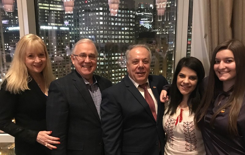 Românii din Chicago au sărbătorit Ziua României acasă la președintele Statelor Unite, Trump Tower