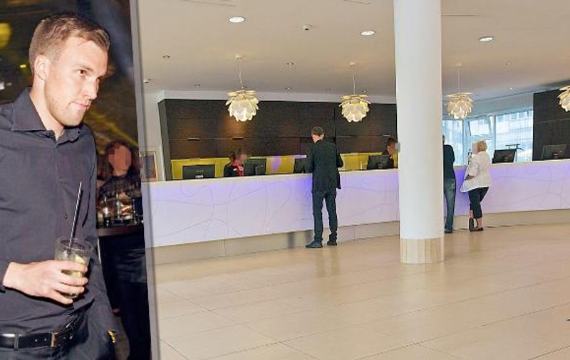 A făcut pipi în recepția hotelului și a aruncat cu sticle după oaspeți. Riscă să rateze Mondialul