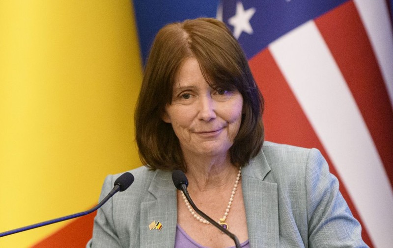 Kathleen Kavalec, ambasadoarea SUA la Bucureşti, se retrage. Cine îi va lua locul