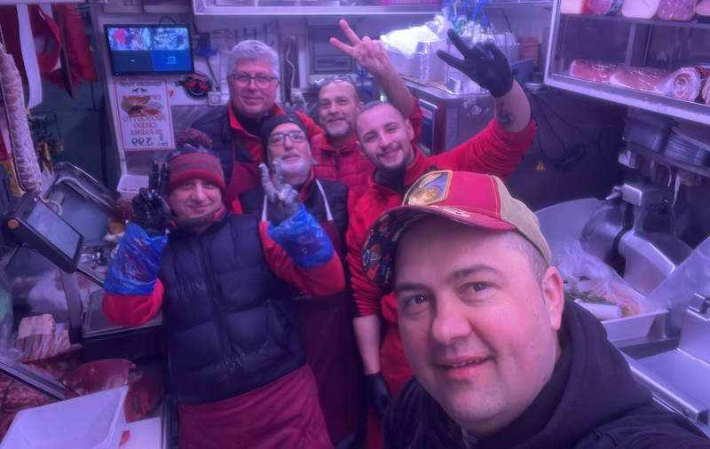 Cum arată viața unui măcelar profesionist: „Băieții din echipa mea câștigă fiecare 1.800 de euro lunar, plus salarii suplimentare”