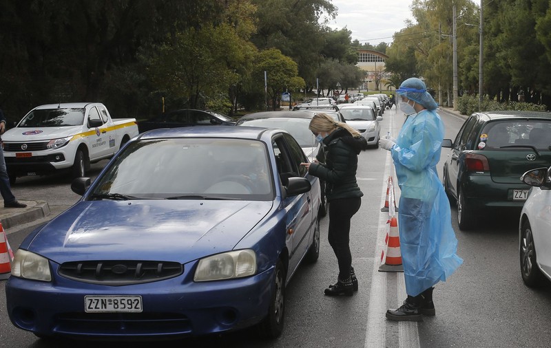 De luni, Grecia relaxează măsurile anti-COVID. Fiecare lockdown costă economia țării peste 3 miliarde euro pe lună