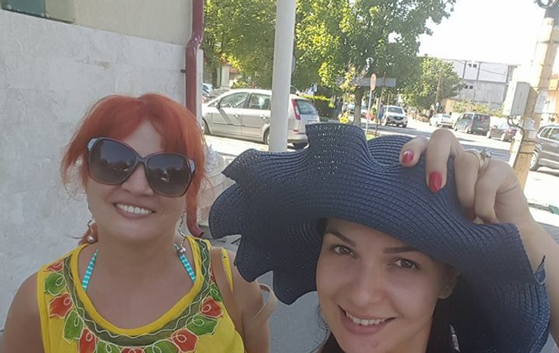 Deea Maxer, în costum de baie. Cum arată soția lui Dinu Maxer la plajă | FOTO
