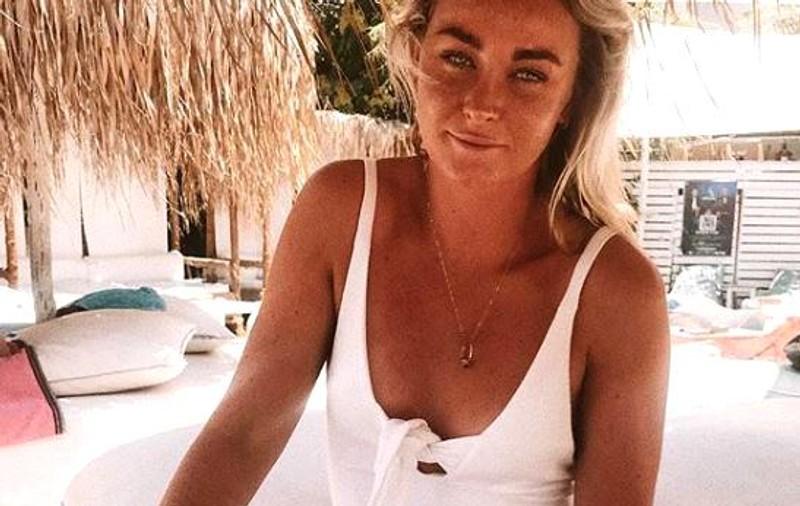 FOTO | Tânăra model care a murit pe un yacht în Grecia s-a sinucis. Medicii legiști recomandă rudelor să nu vadă trupul fetei