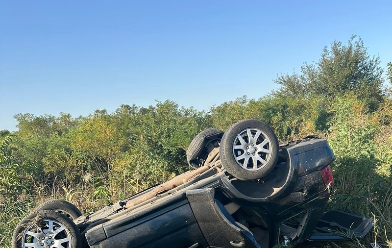 6 persoane, printre care doi copii, au ajuns la spital după un accident pe A1. O mașină s-a răsturnat