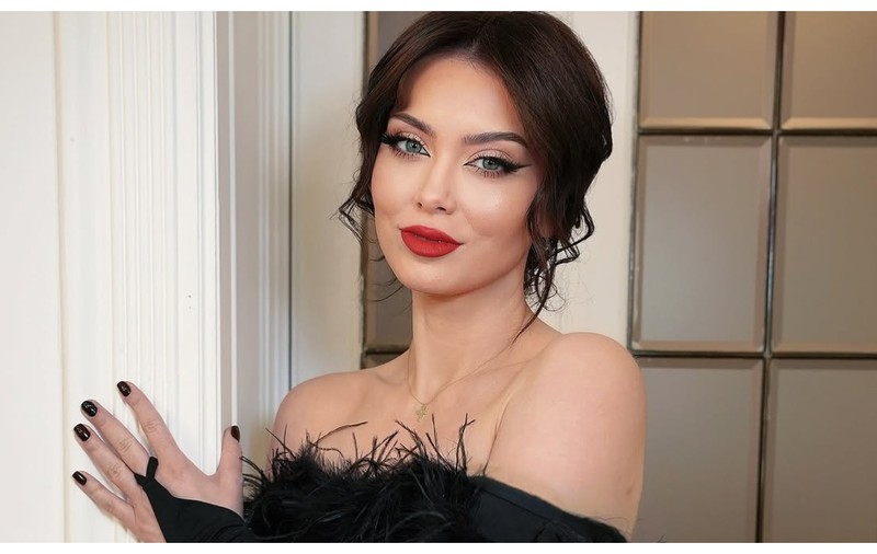 Cum arată Anca Dumitra pe plajă. Imagini rare cu actrița din „Las Fierbinți” și fiul ei