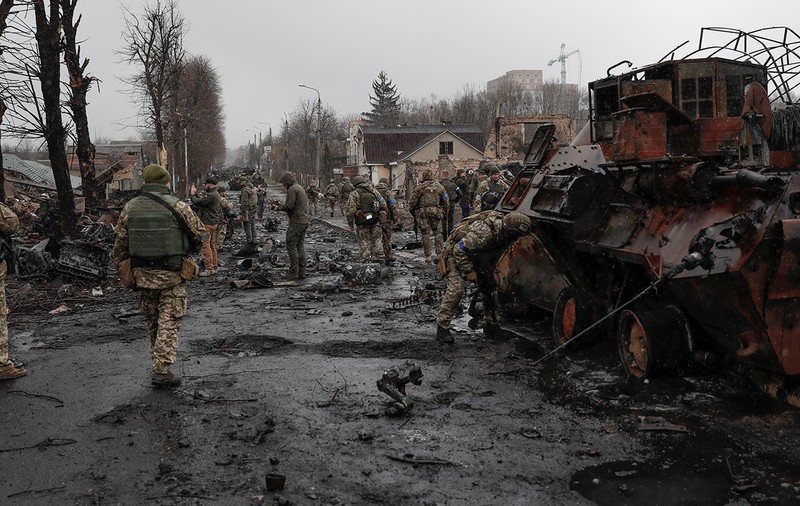 Ucraina scanează fețele militarilor ruși morți, apoi le contactează rudele. Metodele utilizate de „Armata IT”, puse sub semnul întrebării de presa americană