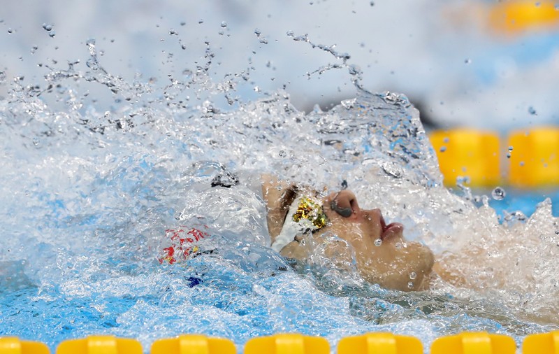 Robert Glință a reușit nou record național și locul 8 la 200 m spate, la Mondialele în bazin scurt