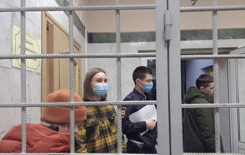 EXCLUSIV. Tânără protestatară contra războiului, reținută în Rusia, explică românilor: „Țara noastră comite o crimă. Suntem ostaticii unui președinte nebun”