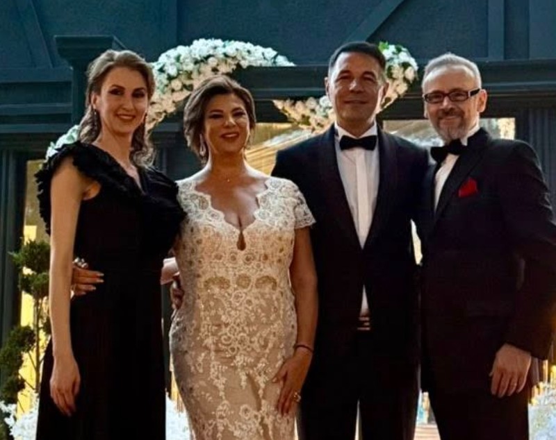 Cum au apărut Cristi Borcea și Valentina Pelinel în ziua în care Mihaela Borcea s-a căsătorit cu Sorin Rap. Fanii au reacționat: „Arată spectaculos amândoi”