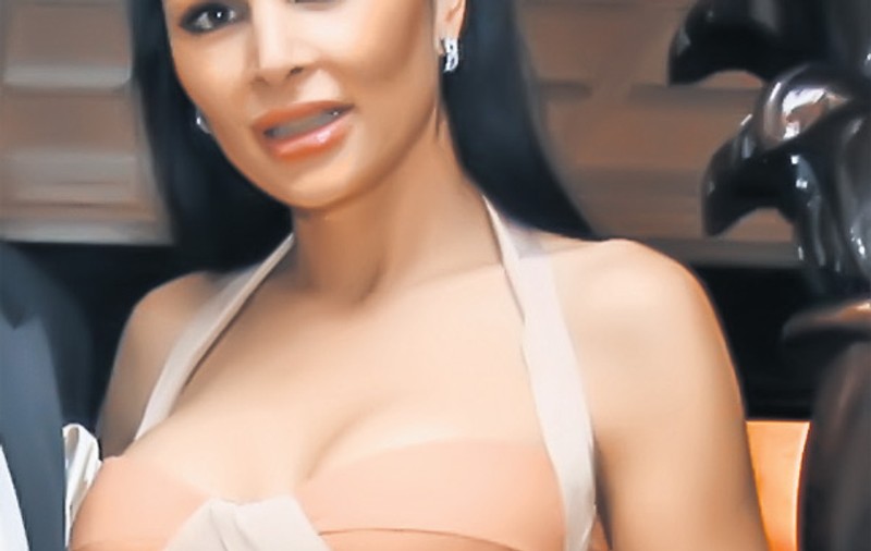 Brigitte Sfăt se face frumoasă cu gălbenuş