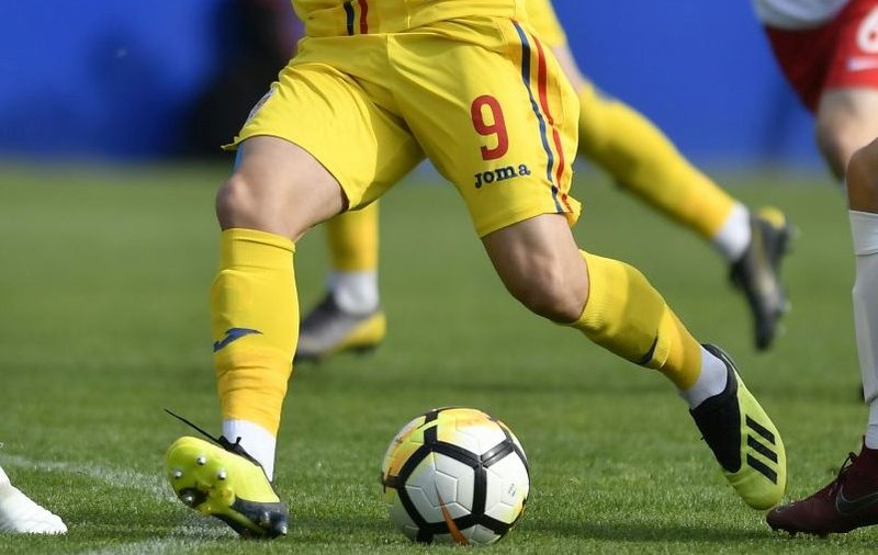 Acțiunile loturilor U 19 și U 17 au fost anulate, după ce mai mulți fotbaliști au fost depistați cu COVID-19