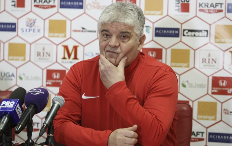 Ioan Andone a plecat de la Dinamo. Reacţia "Fălcosului". Cosmin Contra, pregătit să-i ia locul