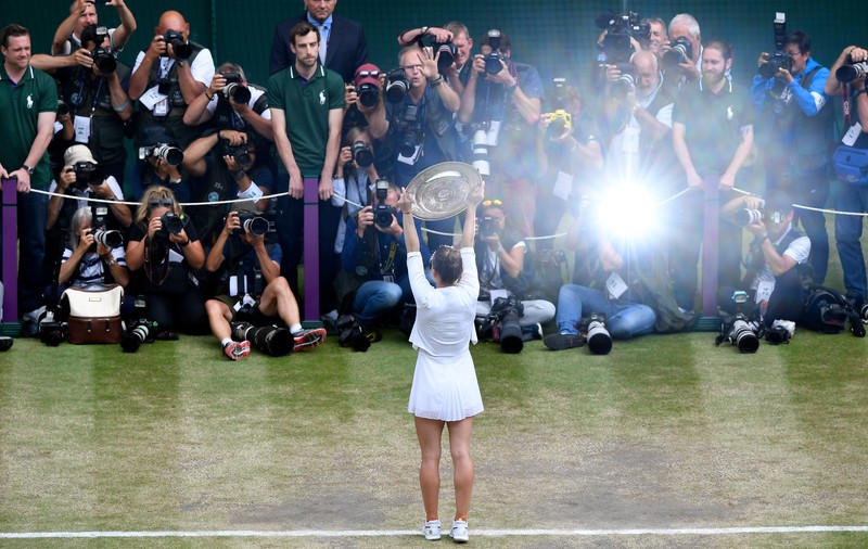 FOTO | Gică Hagi și Nadia Comăneci, mesaje emoționante pentru Simona Halep după victoria de la Wimbledon