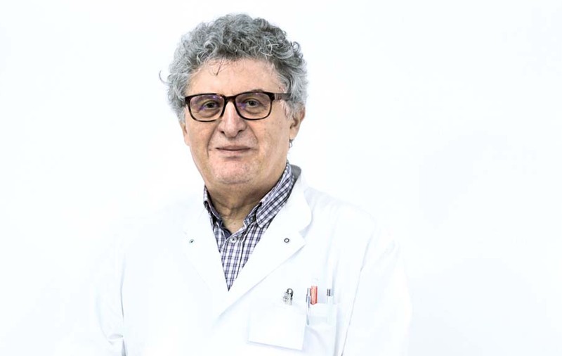 „Dacă un chatbot îți spune cu certitudine ce boală ai, e semn că ceva nu e în regulă cu modul în care îl folosești”, spune medicul Traian Mihăescu, autorul unui ghid de utilizare a ChatGPT în sănătate