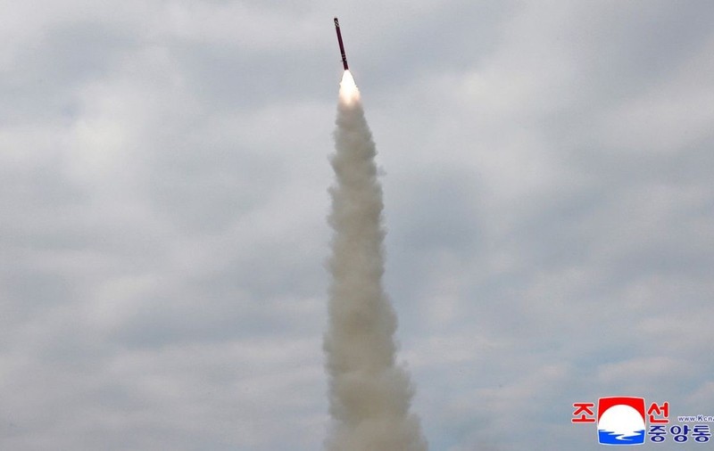 Coreea de Nord a testat rachete de croazieră, înaintea vizitei lui Trump în Coreea de Sud: „Întărim neîncetat postura de luptă nucleară”