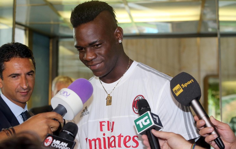Mario Balotelli lucrează ca impresar în UFC. A provocat la luptă doi coloși