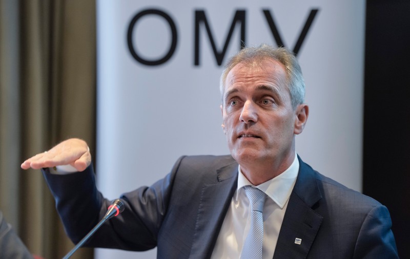 Rainer Seele, șeful OMV, a fost decorat de către Vladimir Putin. În România, OMV controlează Petrom