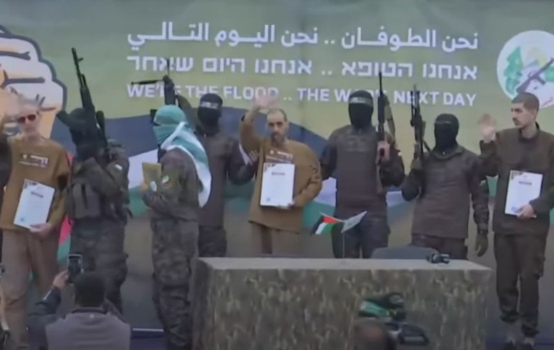 Schimb de prizonieri între Israel și Hamas: 3 israelieni și 183 de palestinieni au fost eliberați în Gaza | LIVE