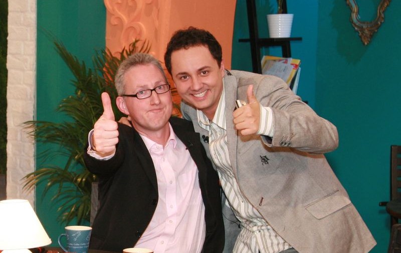 Lembit Opik îşi prezintă noua iubită în exclusivitate la "Happy Hour"