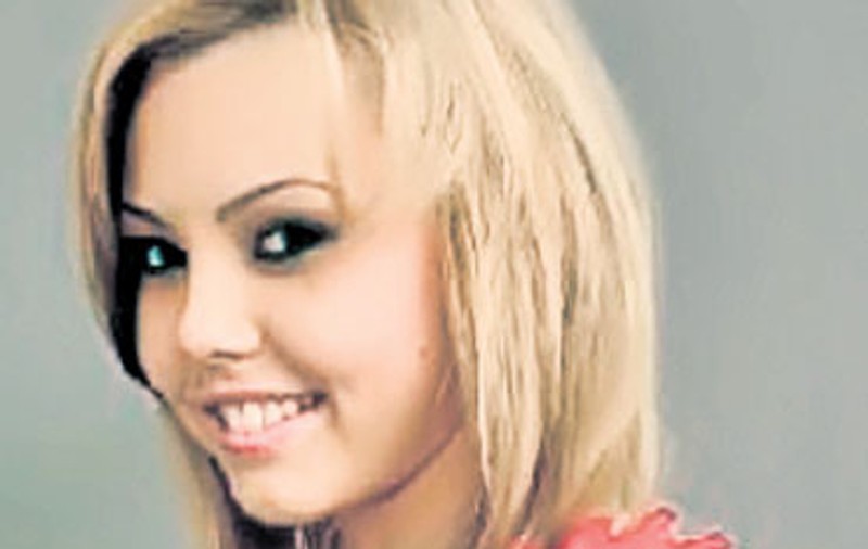 Manelista Denisa, muza unor rockeri