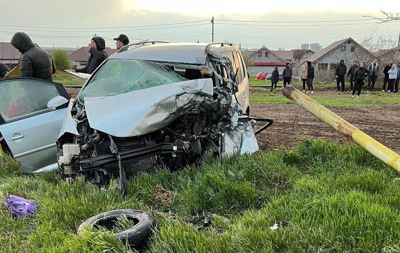 Mărturiile mamei unuia dintre șoferii morți în accidentul cumplit de la Năvodari, Constanța: „Eram cu el în mașină. M-a salvat pe mine. A murit în ochii mei”