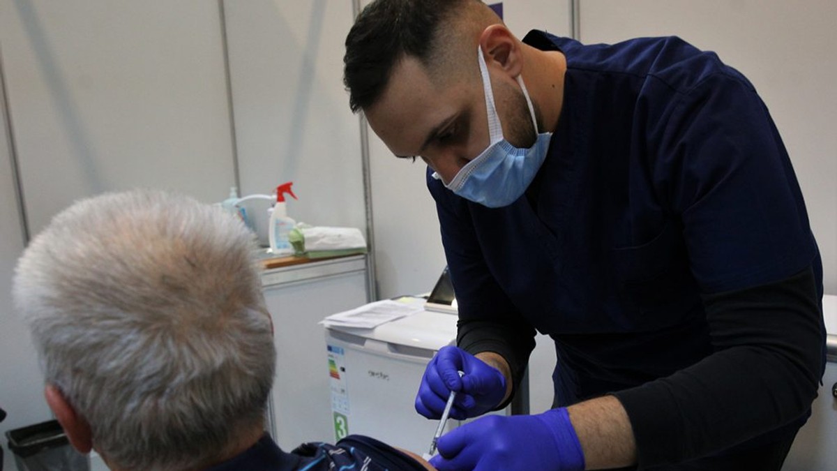 Aproape 39.000 de persoane au vaccinate anti-COVID în ultimele 24 de ore. În total au fost imunizați 666.942 de oameni