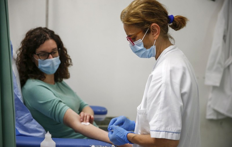 CNAS anunță că românii care nu fac analizele de prevenţie ar putea fi amendaţi. Ministrul Rafila: „Nu e o soluție rea”