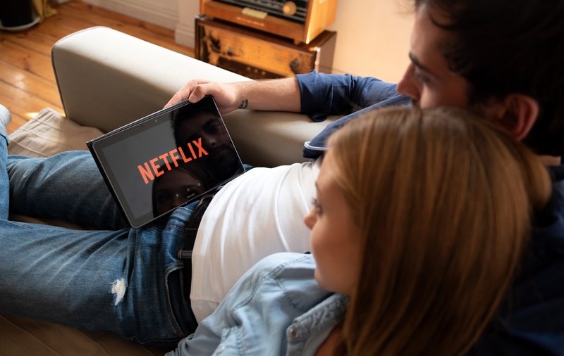 De ce are Netflix probleme, deși are sute de milioane de abonați în întreaga lume