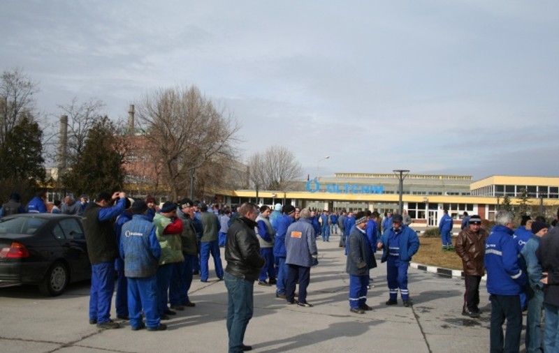 23 de muncitori de la Oltchim au intrat în greva foamei