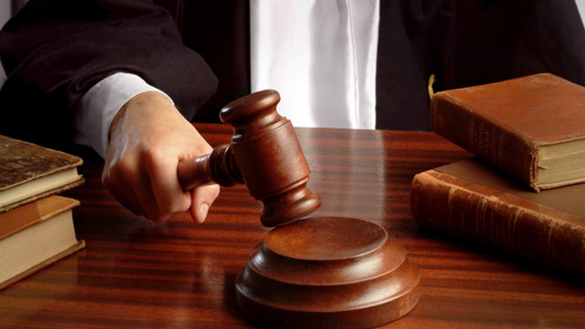 Viceprimarul din Urziceni, Liviu Cazan, un șef de Ocol Silvic și un administrator de firmă, control judiciar pentru infracțiuni economice