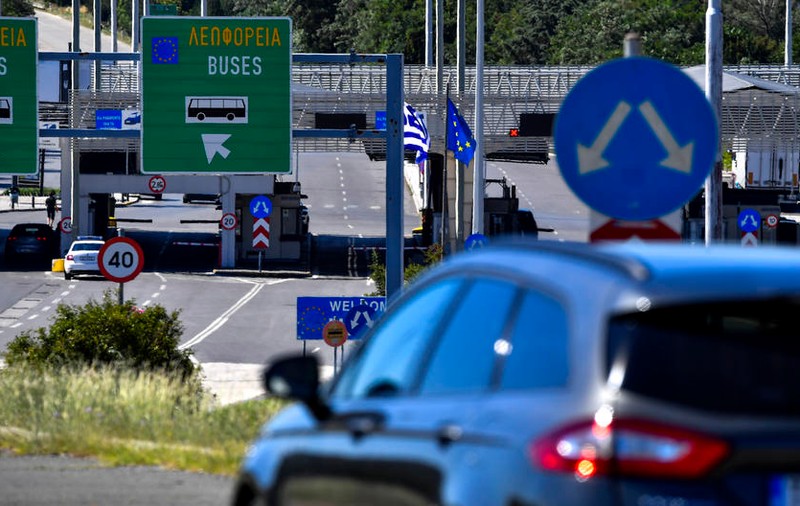 MAE, noi precizări despre românii cu COVID-19 din Grecia