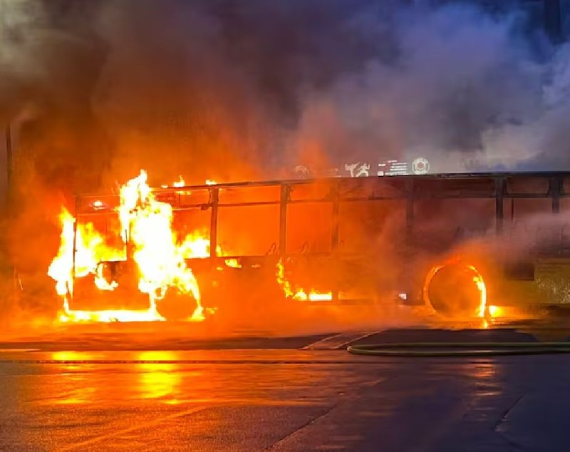 6 morți și 5 răniți, după ce un autobuz a luat foc, în Elveția: „Mână criminală, act intenționat, posibil terorist”