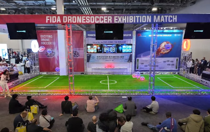 Cum se joacă fotbalul cu drone, un sport inventat de sud-coreeni | VIDEO