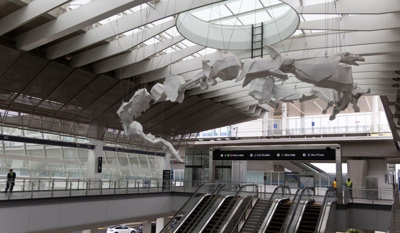 Stația de metrou LAX/Metro Transit Center din Los Angeles, Statele Unite ale Americii. Sursă foto: Getty Images