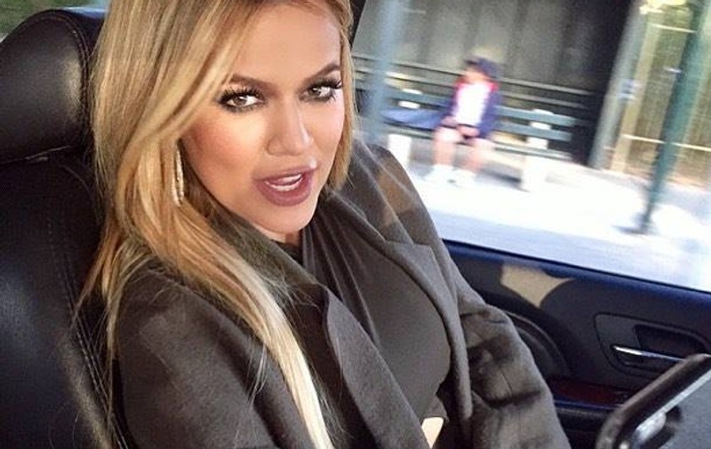 Khloe Kardashian, schimbare spectaculoasă de look, după ce soţul ei a ieşit din comă. Cum arată acum
