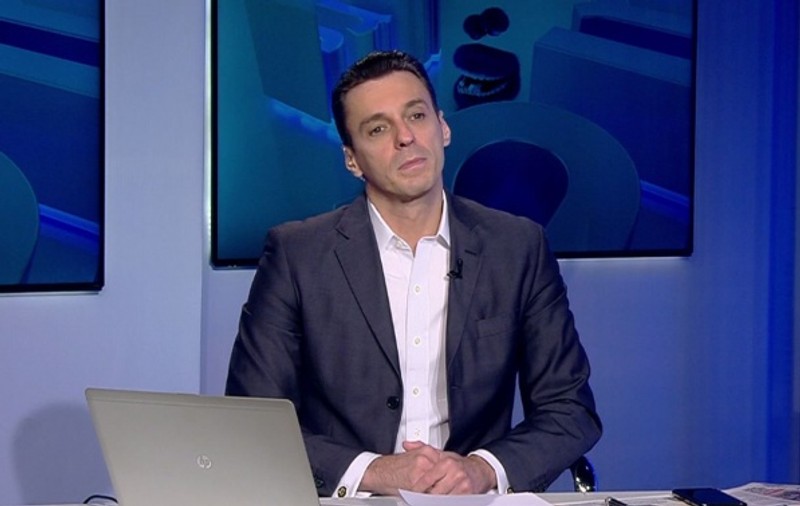 Ce reacţie a avut Mircea Badea după ce ministrul sportului, Ionuţ Stroe, a apărut fără pantaloni la TV
