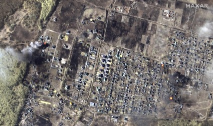 Imagine din Moschun, localitate de lângă Kiev. Aproape toate locuințele sunt distruse | Foto: EPA / Maxar