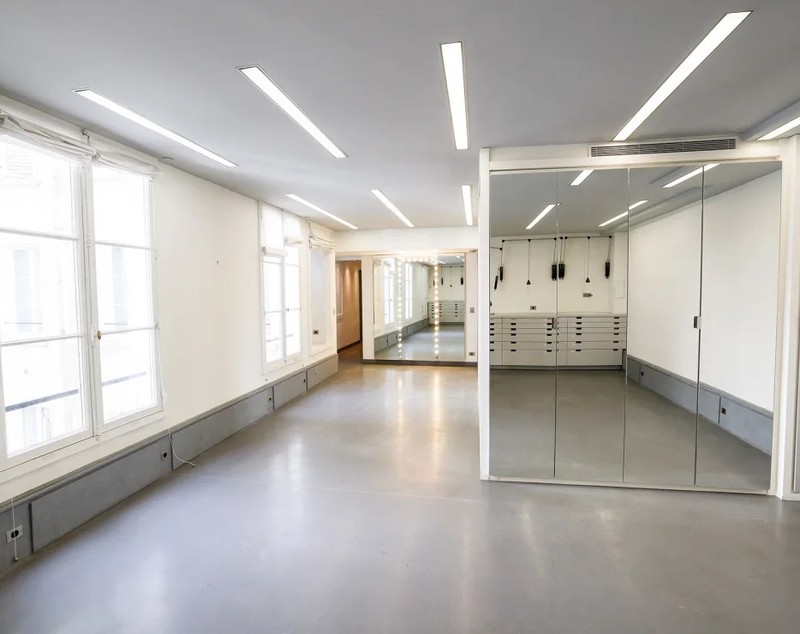 Imagini cu apartamentul din Franța al lui Karl Lagerfeld. Locuința de lux a fost vândută cu 10 milioane de euro