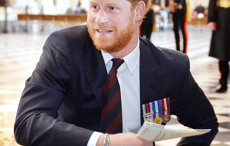Prințul Harry va deveni tătic! Regina e supărată foc!