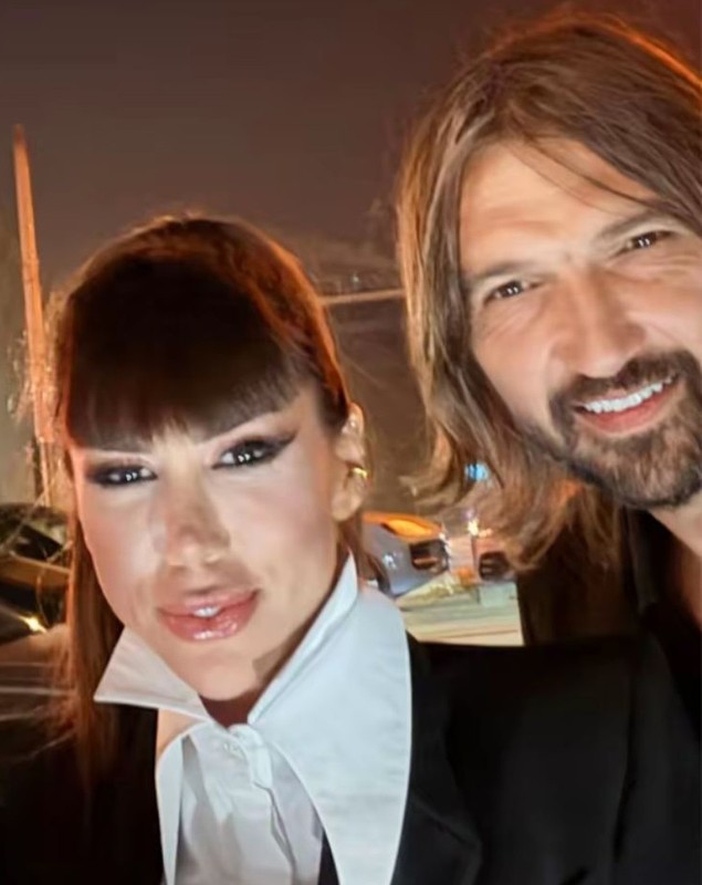 Dan Alexa, surprins la masă cu trei femei, după zvonurile relației cu Denise Rifai. Și-a făcut apariția și fosta soție la restaurant